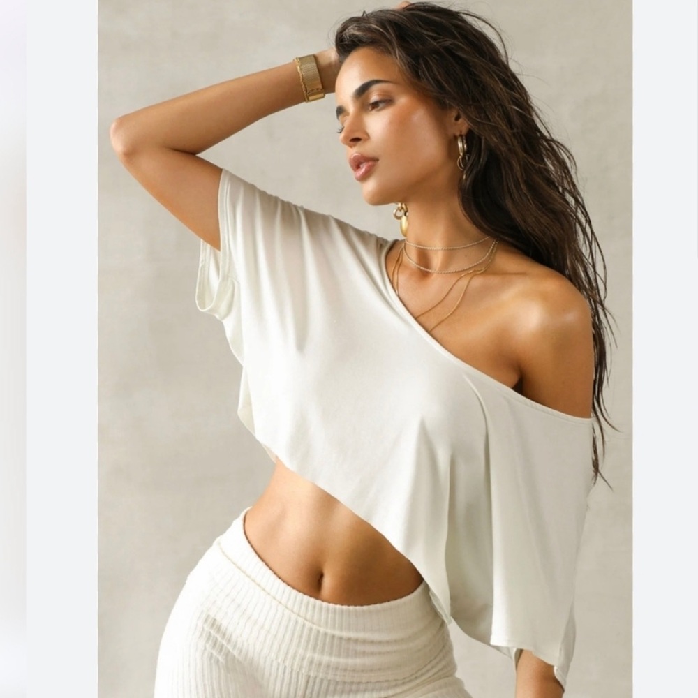 Joah Brown White Crop Top